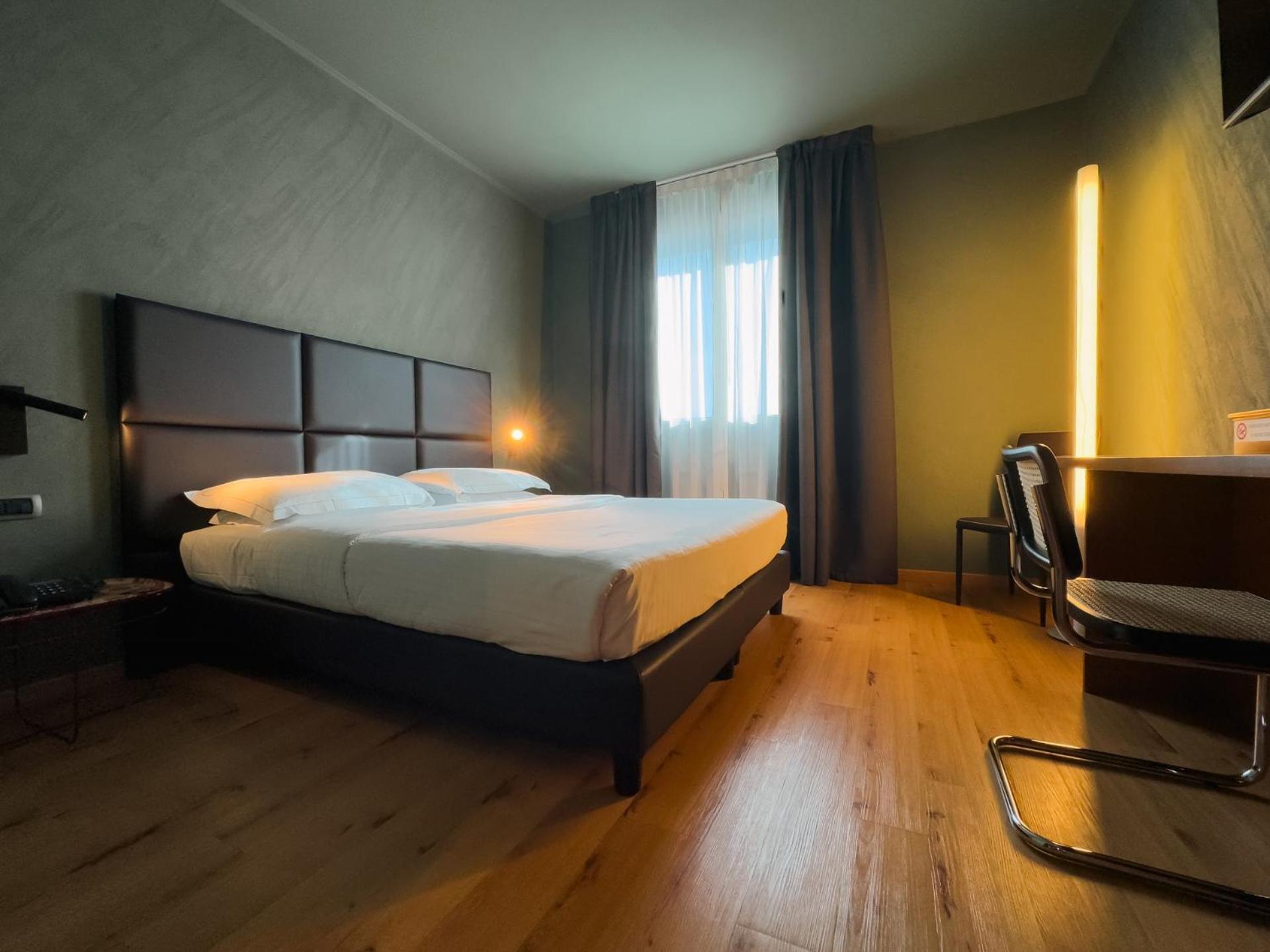 פיובה די סאקו Point Hotel מראה חיצוני תמונה