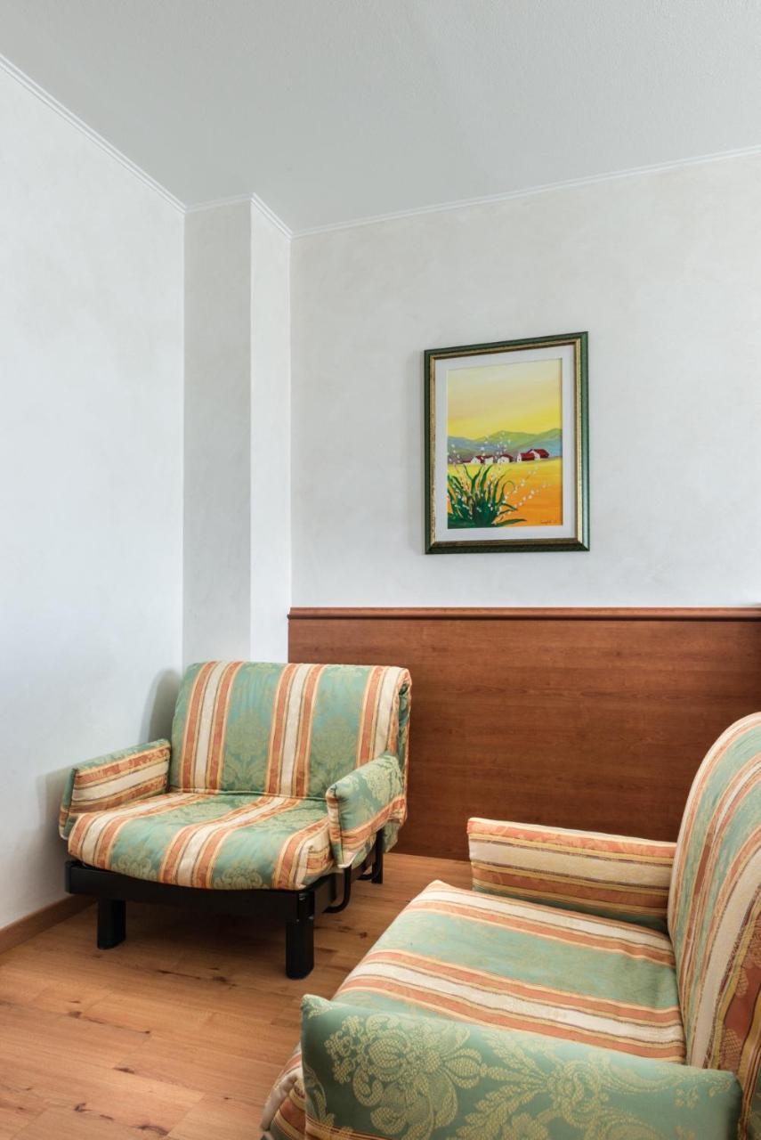 פיובה די סאקו Point Hotel מראה חיצוני תמונה