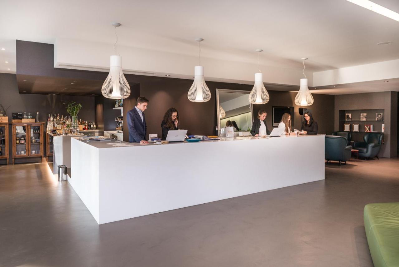 פיובה די סאקו Point Hotel מראה חיצוני תמונה